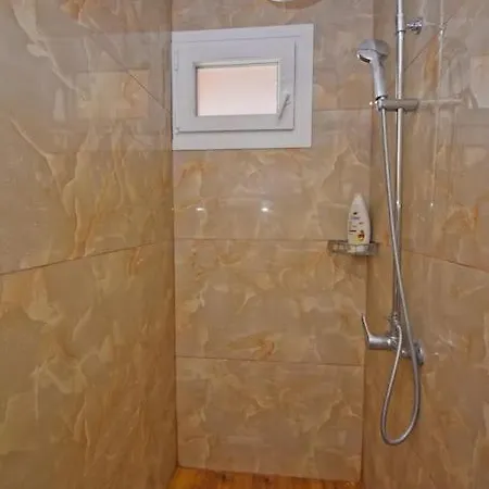 Casa Vyron شقة إيبسوس
