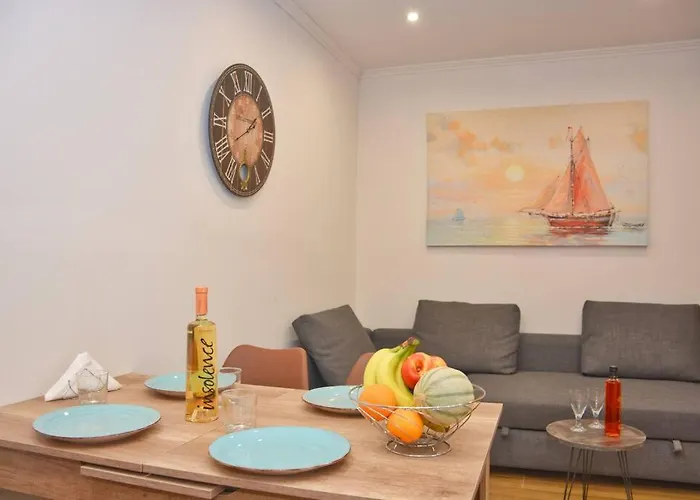 Apartament Casa Vyron *