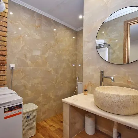 Casa Vyron